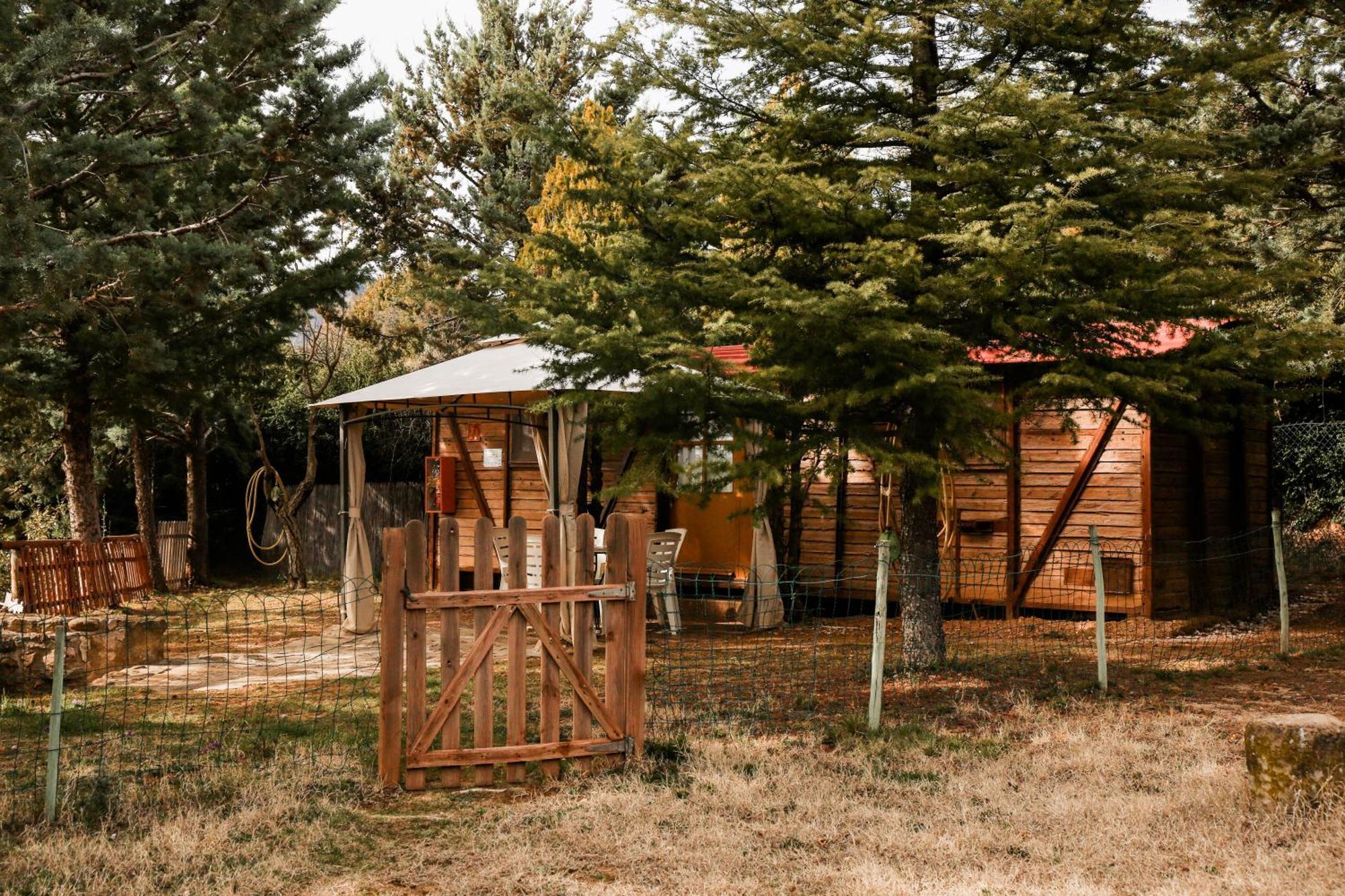 Camping Castillo De Loarre Bagian luar foto