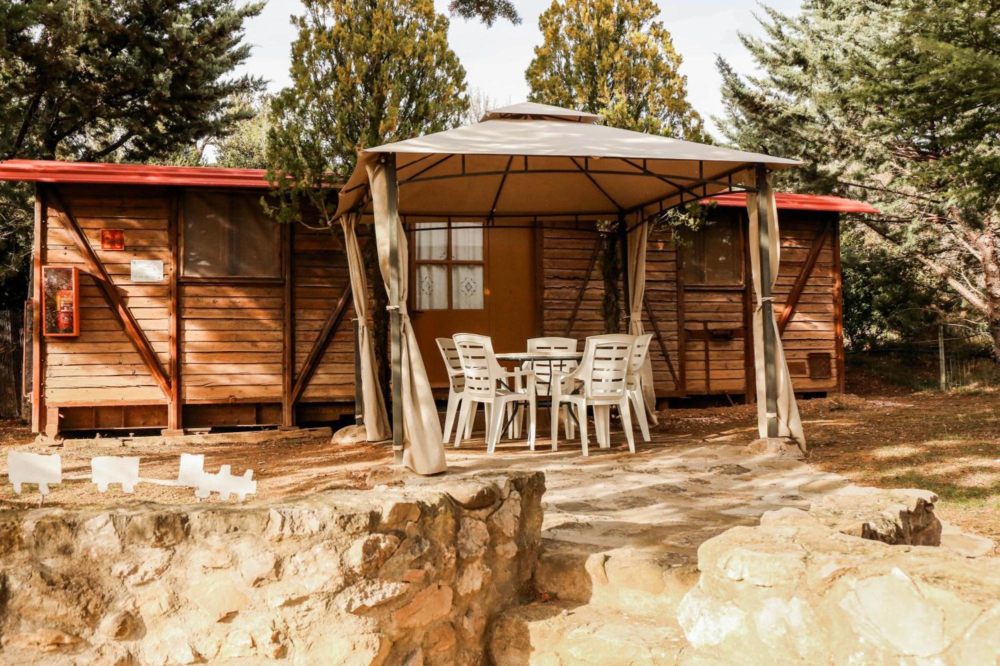 Camping Castillo De Loarre Bagian luar foto