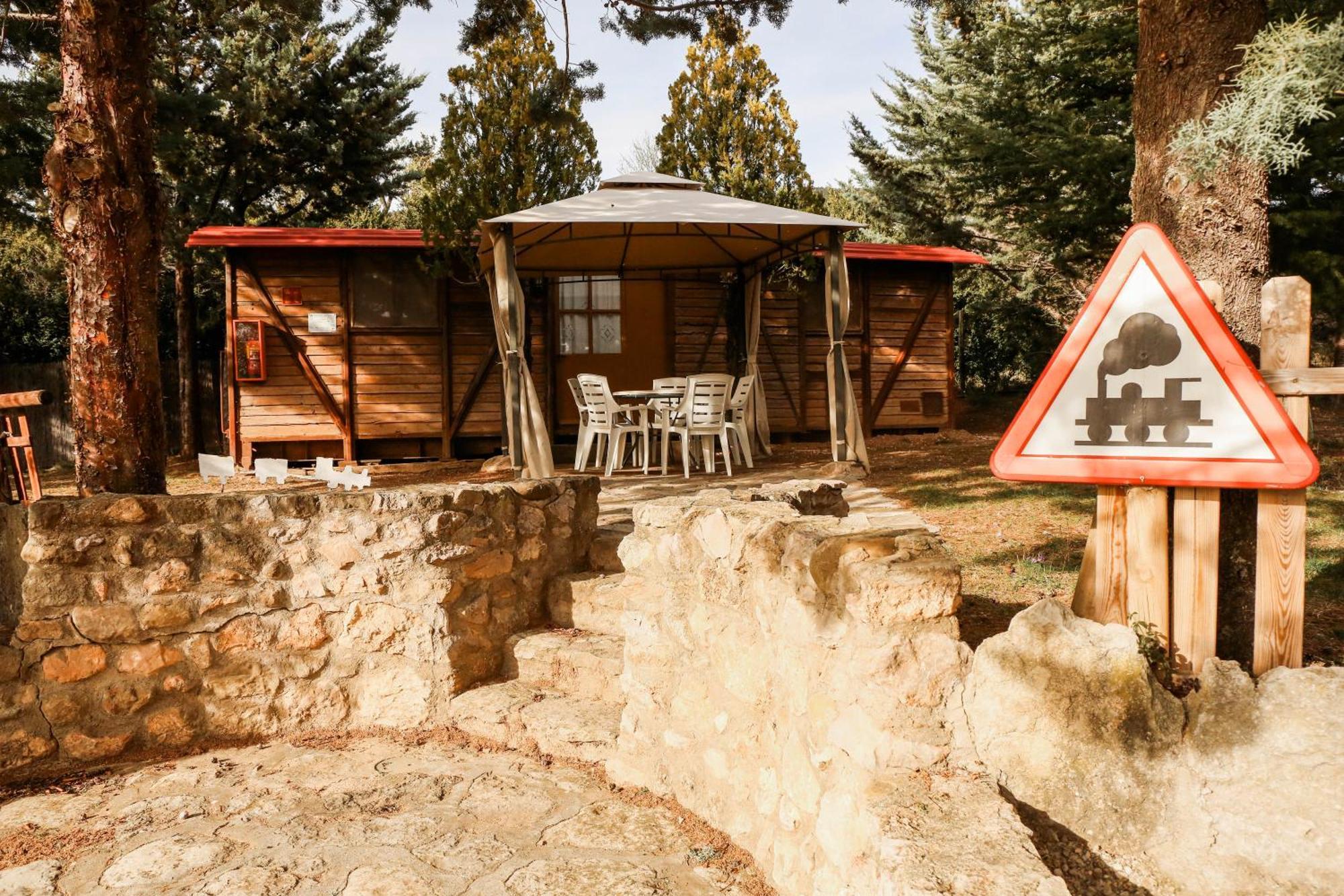 Camping Castillo De Loarre Bagian luar foto