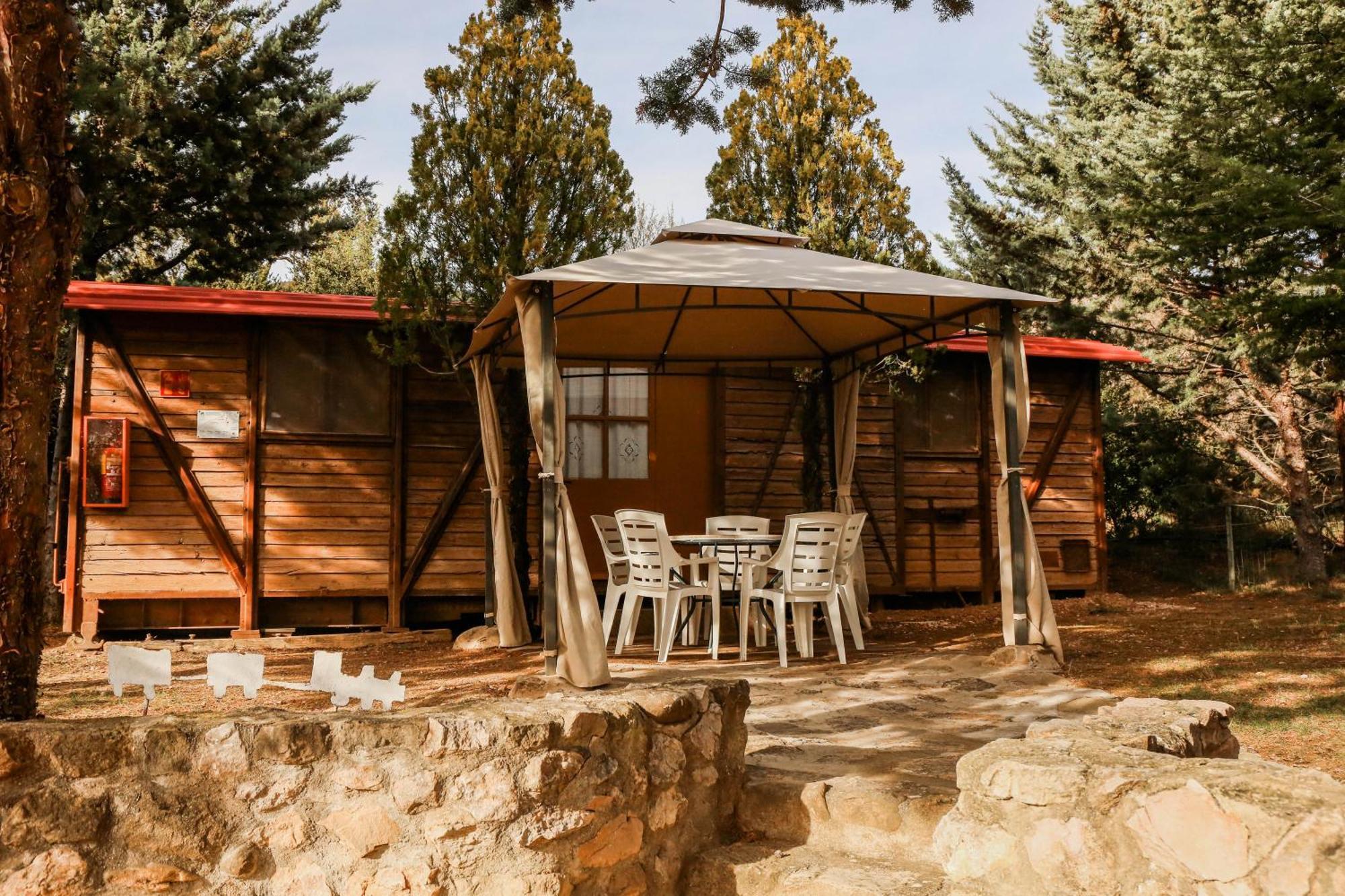 Camping Castillo De Loarre Bagian luar foto