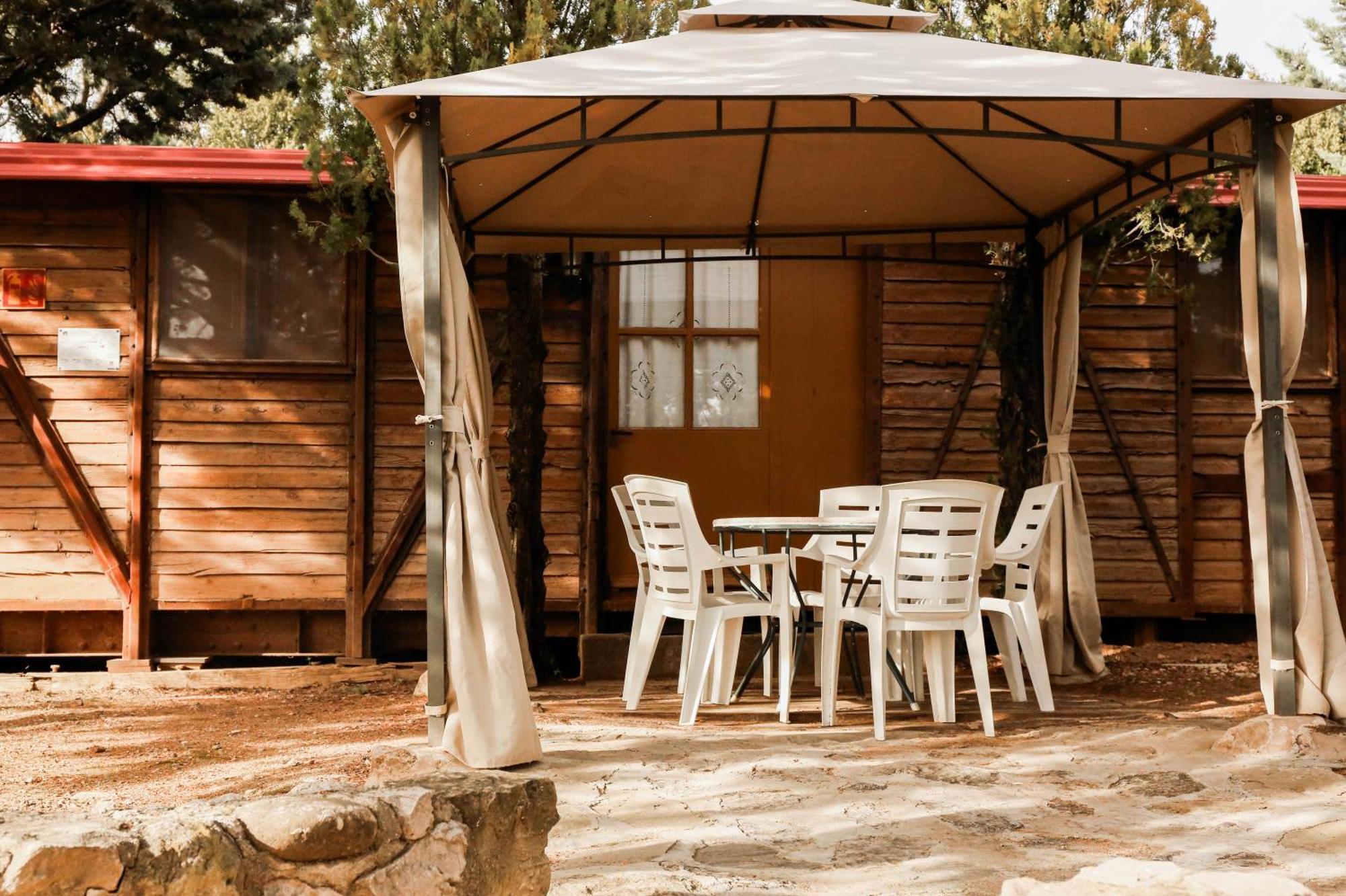 Camping Castillo De Loarre Bagian luar foto