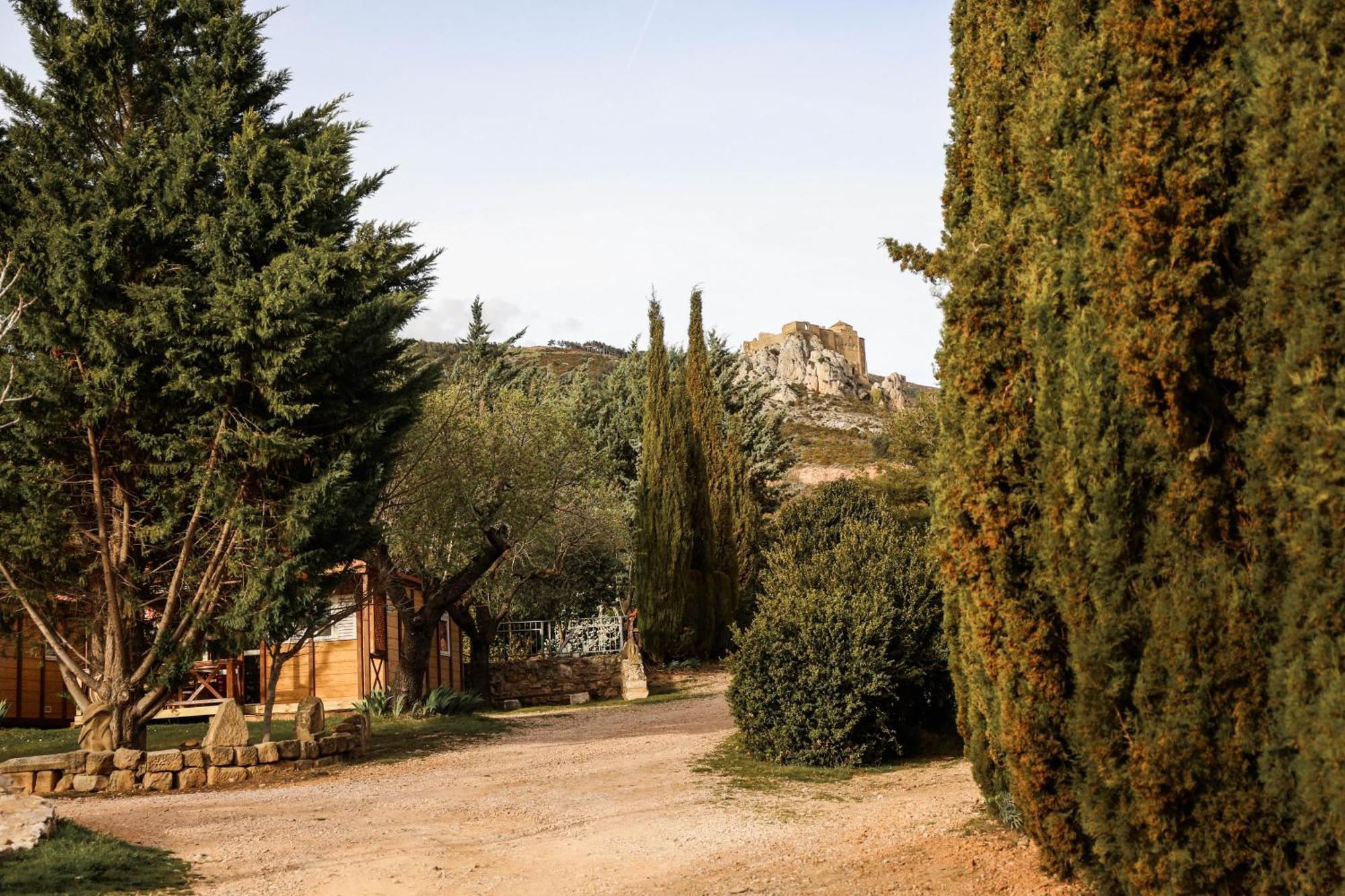Camping Castillo De Loarre Bagian luar foto