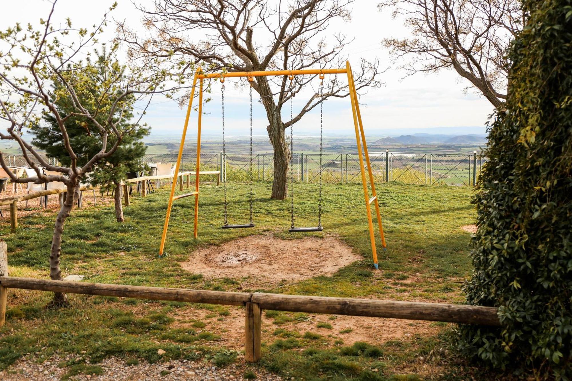 Camping Castillo De Loarre Bagian luar foto