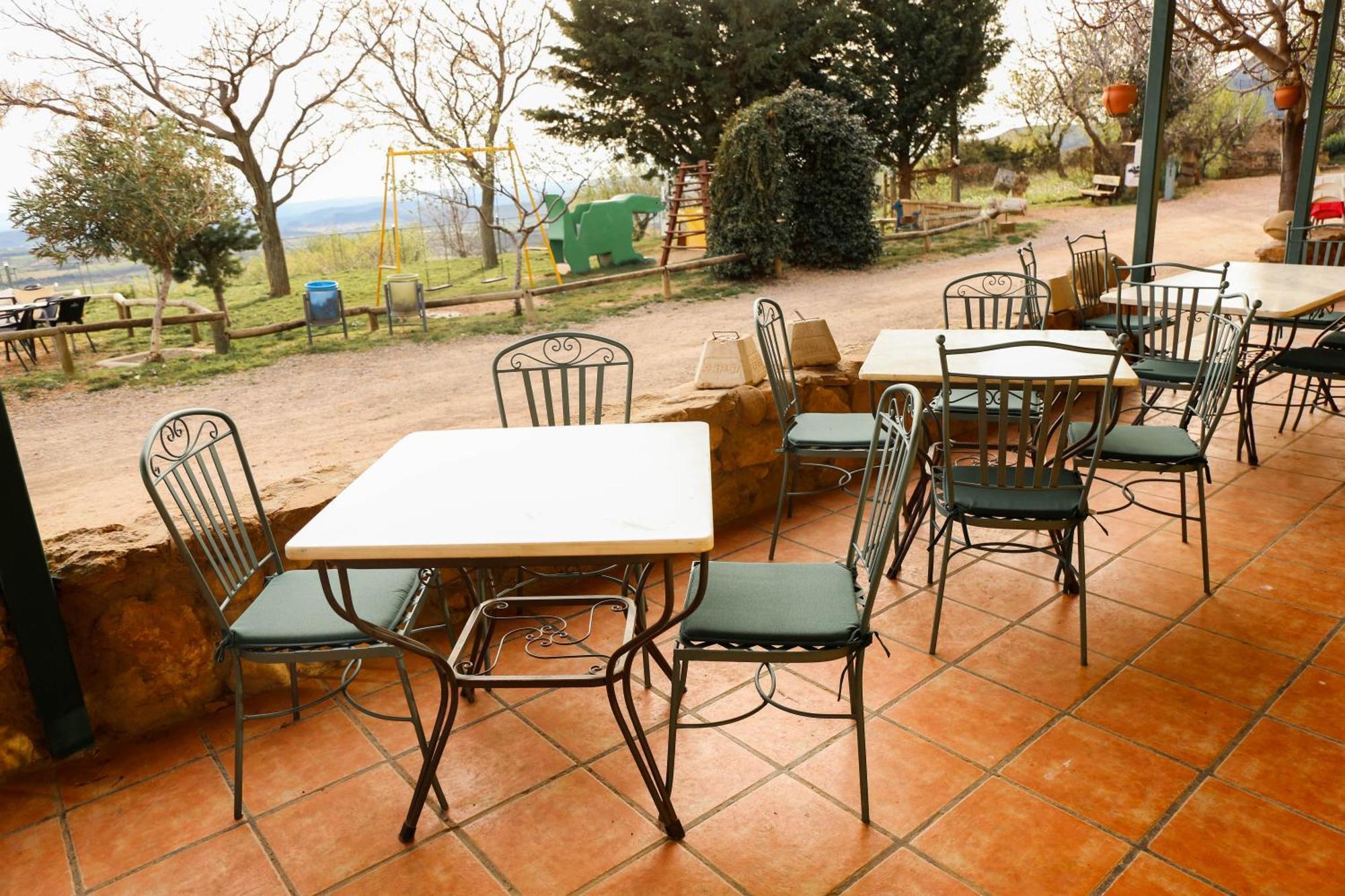Camping Castillo De Loarre Bagian luar foto