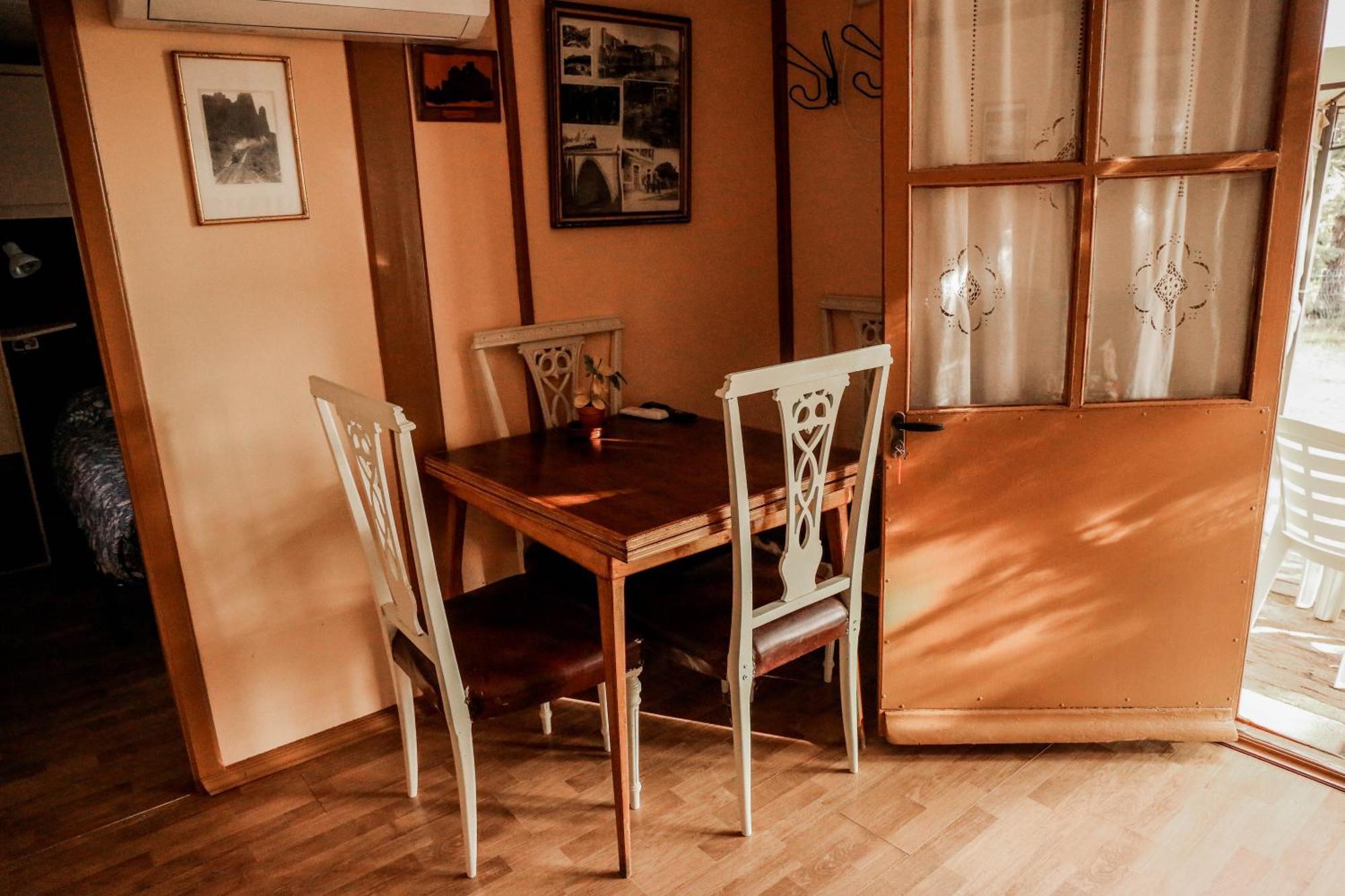Camping Castillo De Loarre Bagian luar foto