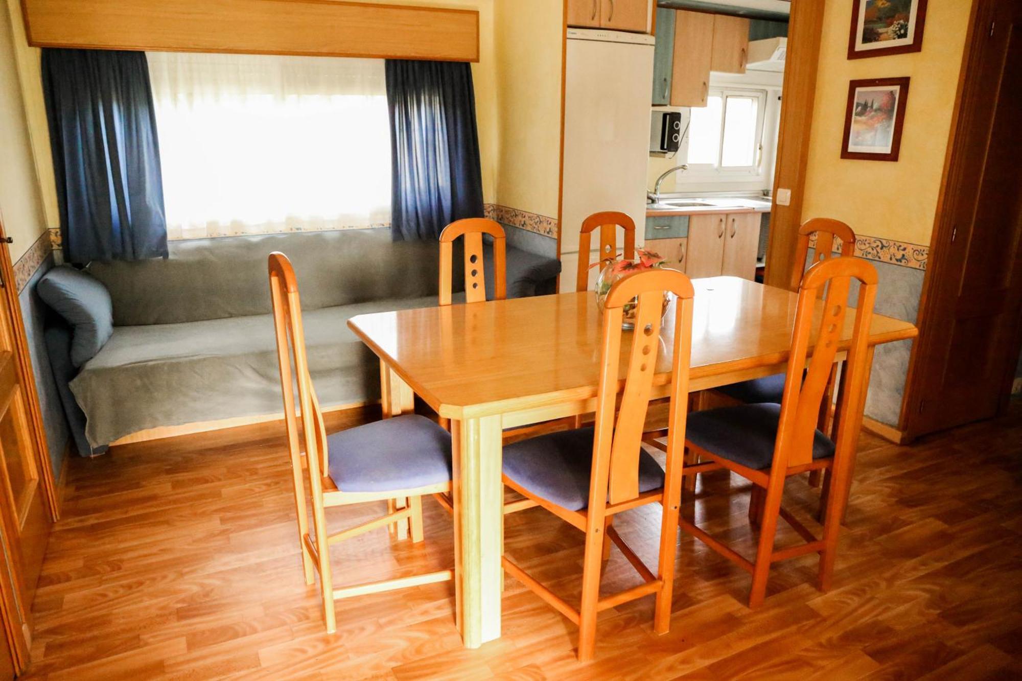 Camping Castillo De Loarre Bagian luar foto