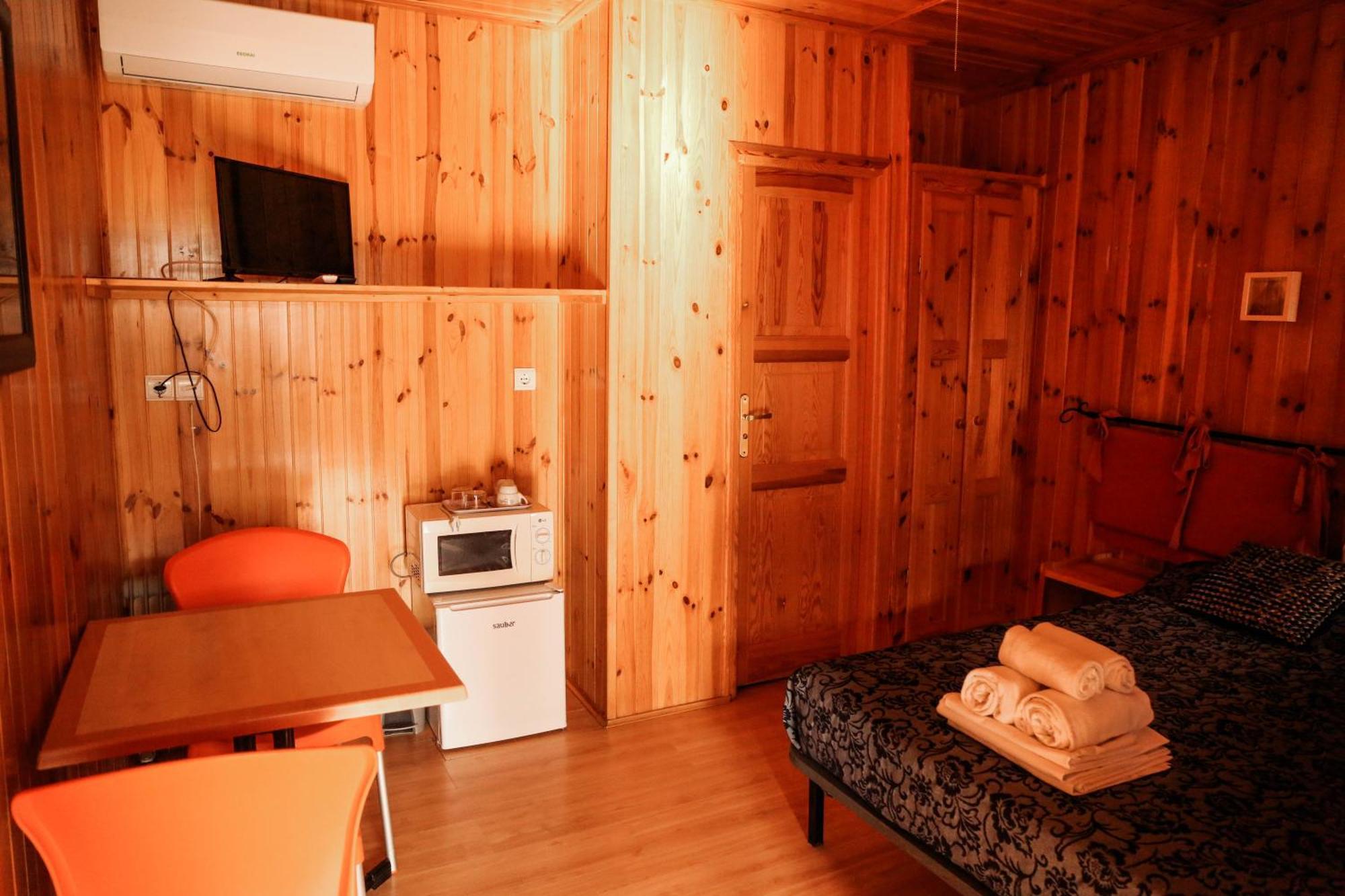 Camping Castillo De Loarre Bagian luar foto