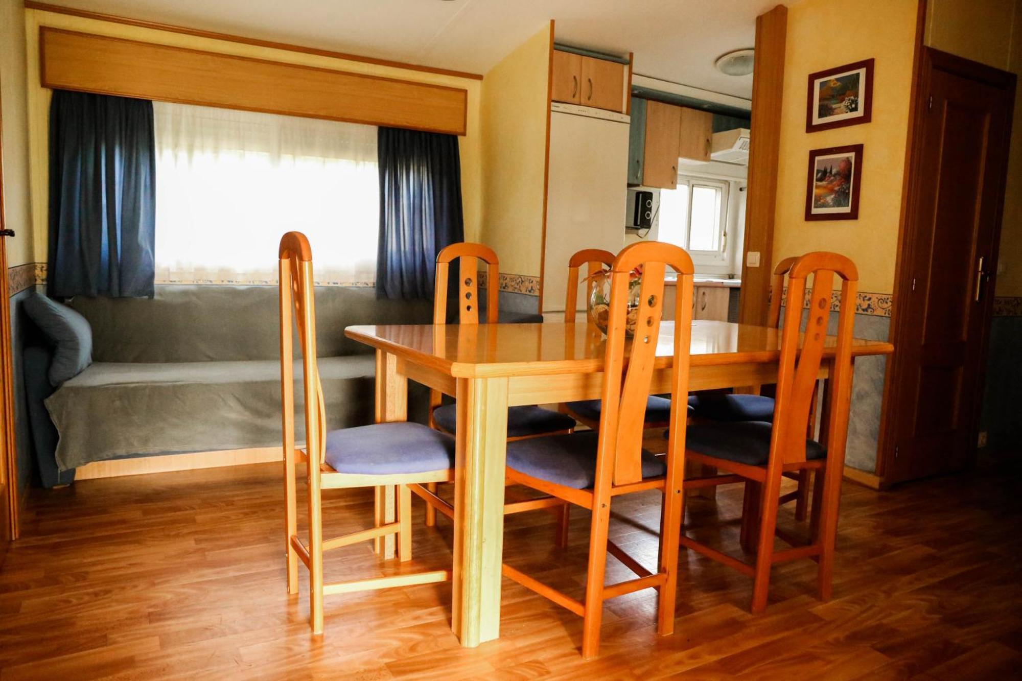 Camping Castillo De Loarre Bagian luar foto