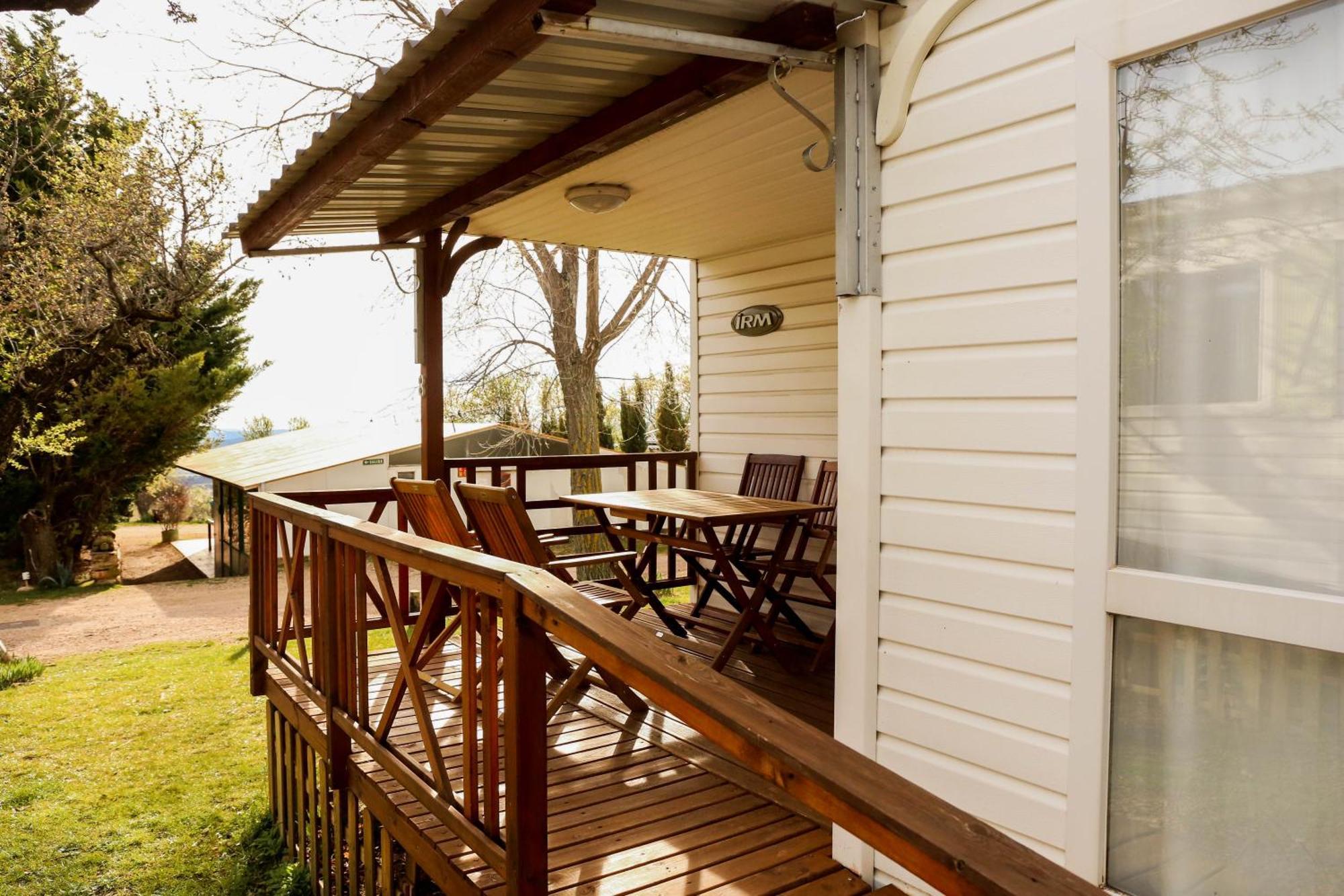 Camping Castillo De Loarre Bagian luar foto